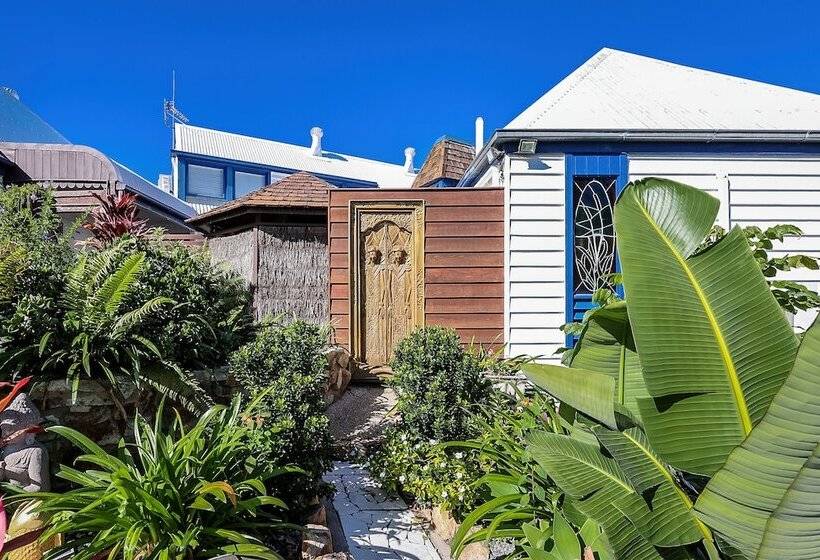 1770 Sovereign Lodge Retreat