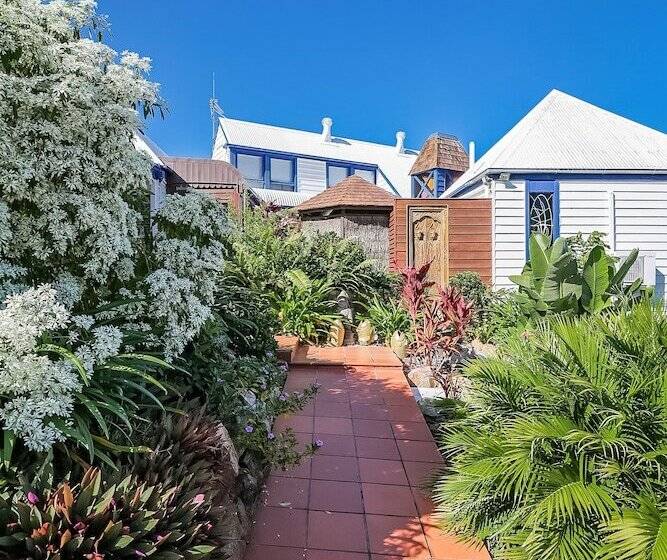 1770 Sovereign Lodge Retreat