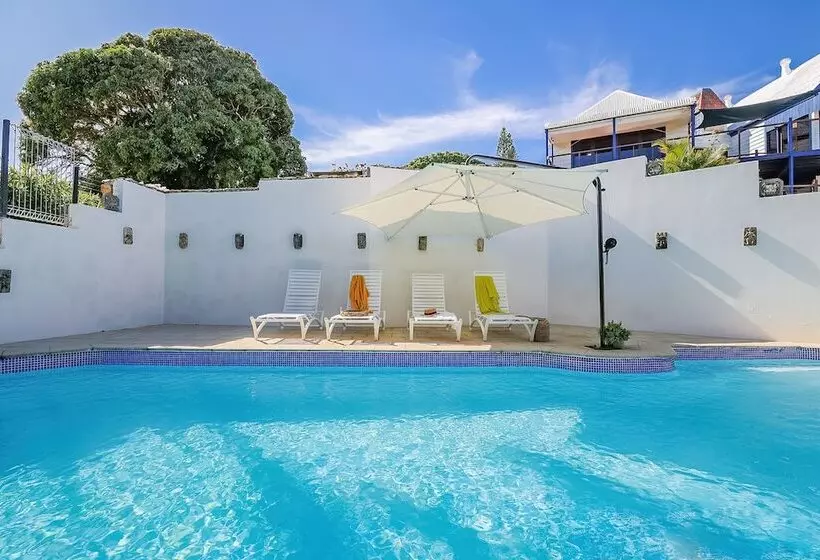 1770 Sovereign Lodge Retreat