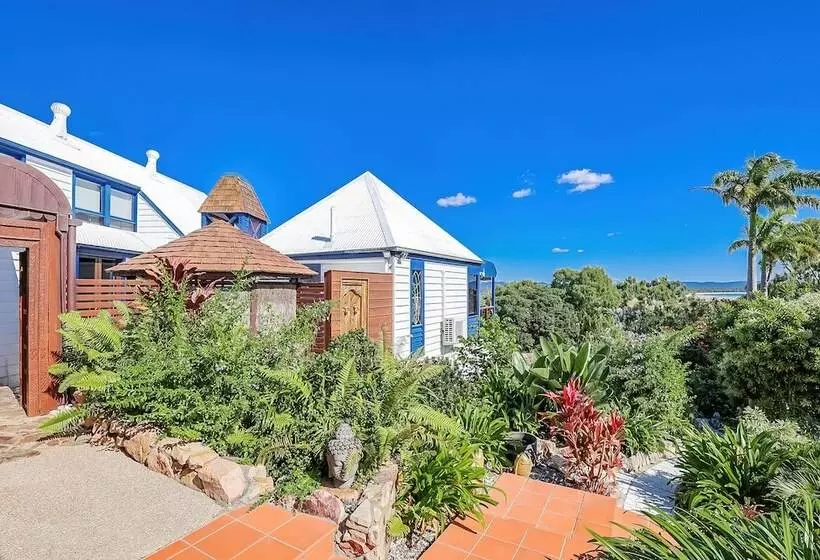 1770 Sovereign Lodge Retreat