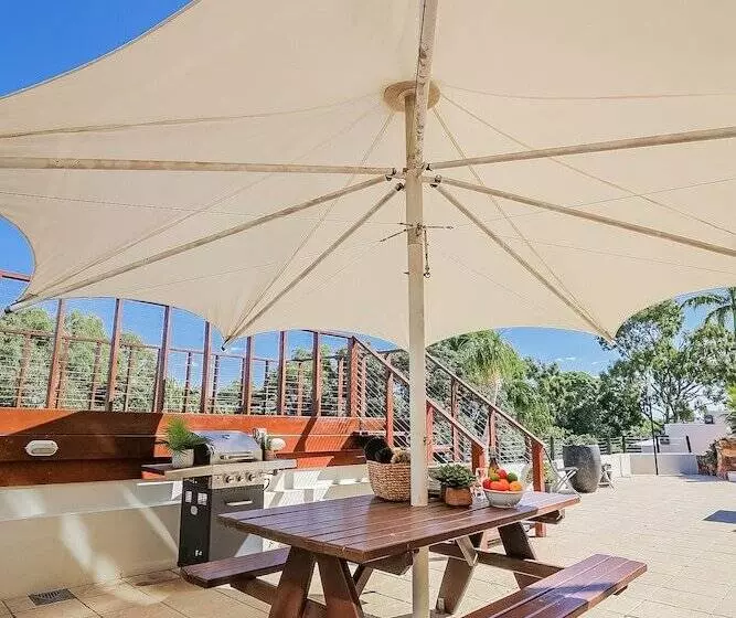 1770 Sovereign Lodge Retreat