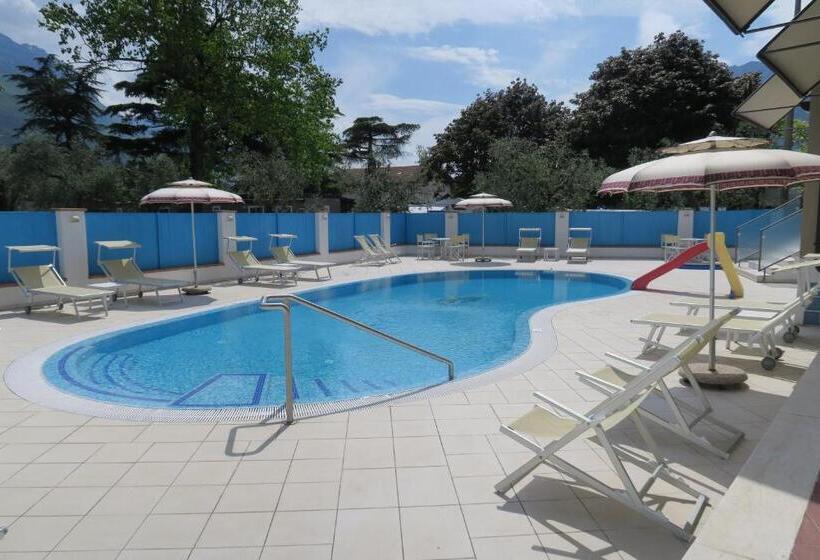 בית מלון כפרי Angelini