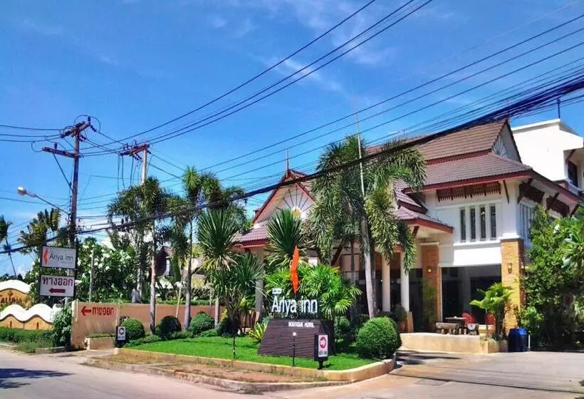 هتل Ariya Inn Chiangrai