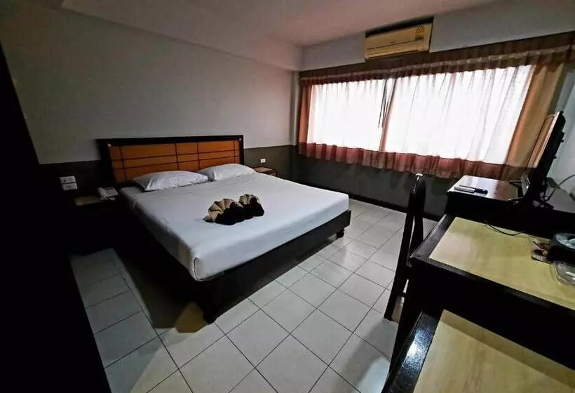 هتل Ariya Inn Chiangrai