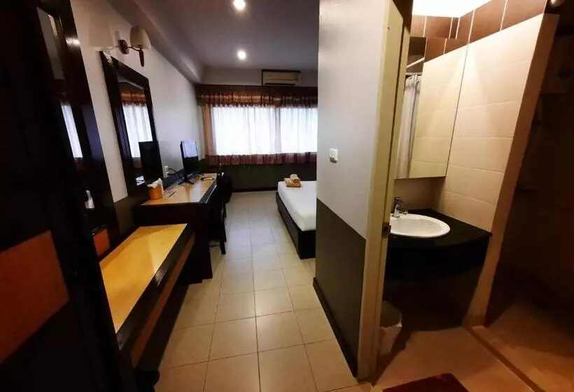 هتل Ariya Inn Chiangrai