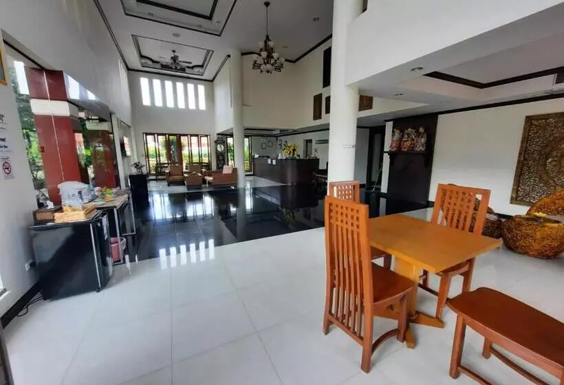 هتل Ariya Inn Chiangrai
