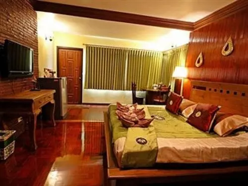 Отель Baan Fern Talay