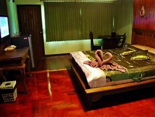 Отель Baan Fern Talay