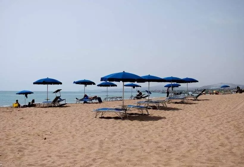 ホテル B&b Albachiara