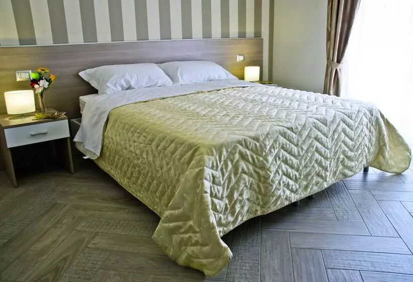 ホテル B&b Albachiara