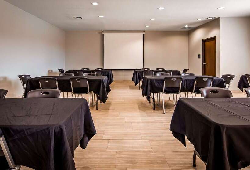 ホテル Best Western Plus Dilley Inn & Suites