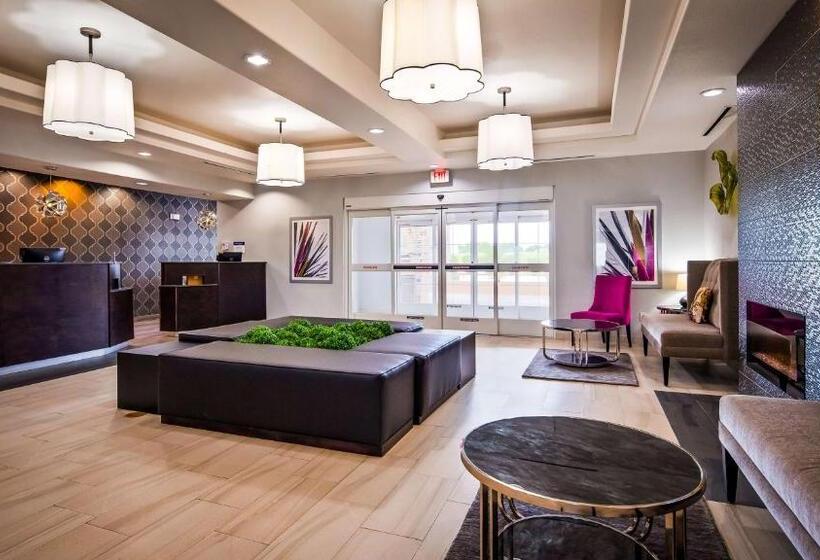 ホテル Best Western Plus Dilley Inn & Suites