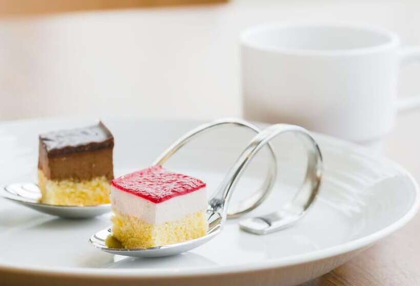 Candeo Hotels Fukuoka Tenjin