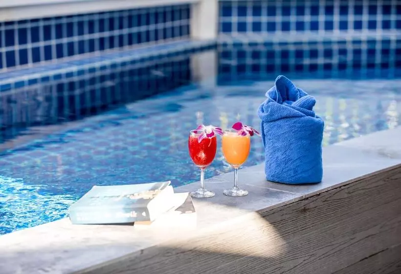 هتل Colorize Boutique