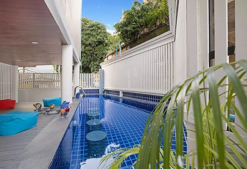 هتل Colorize Boutique