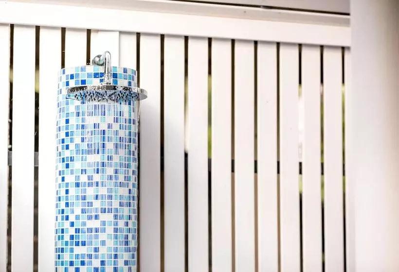 هتل Colorize Boutique