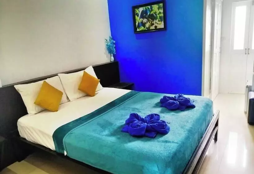 هتل Colorize Boutique