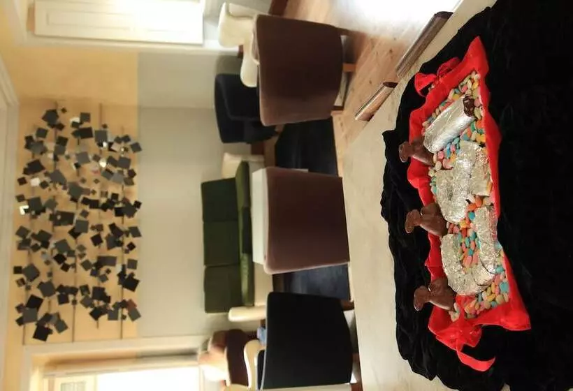 Hotel Csi Coimbra Club & Guest House