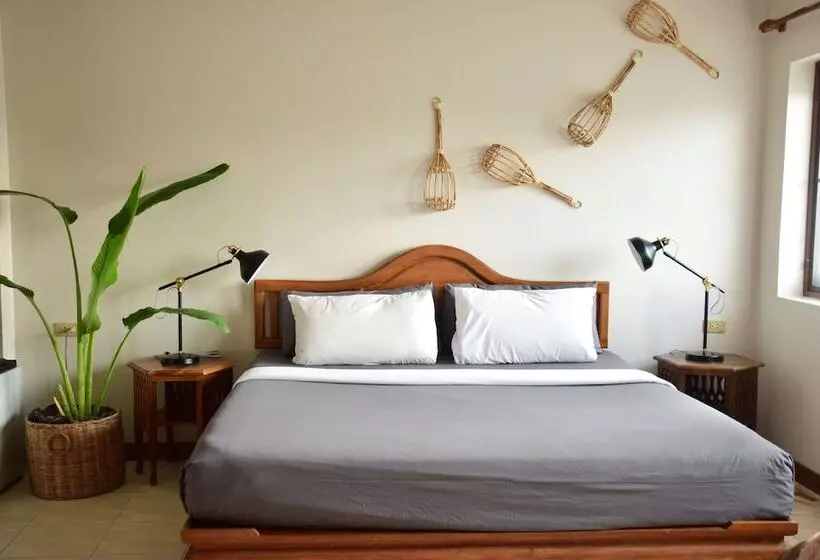 هتل Fisherman S House Cafe &