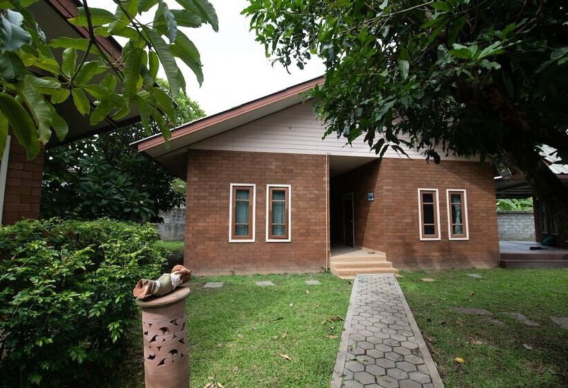 Hotel Gongkaew Huenkum