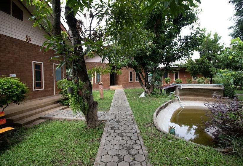 Hotel Gongkaew Huenkum