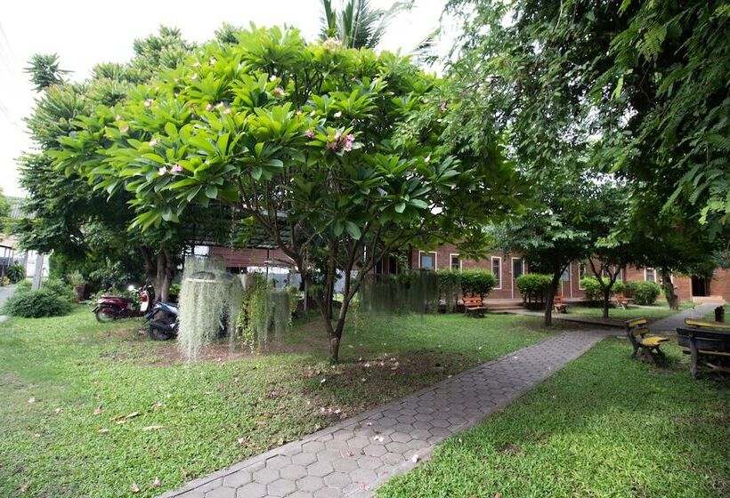 Hotel Gongkaew Huenkum