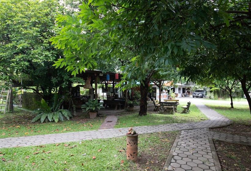 Hotel Gongkaew Huenkum