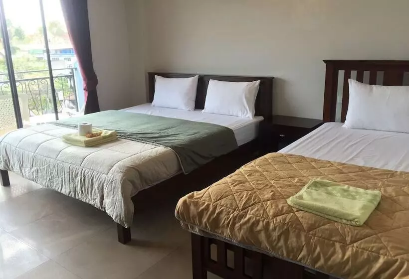 هتل Grandmom Place