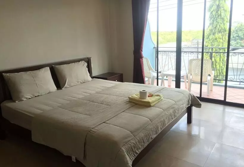 هتل Grandmom Place