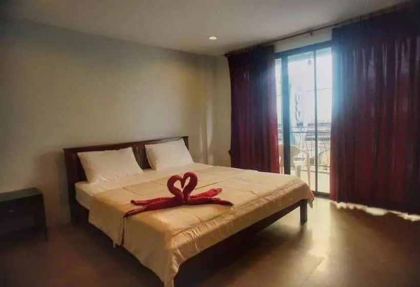 هتل Grandmom Place