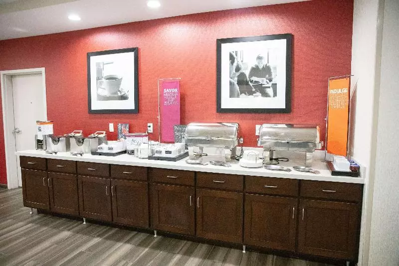 Отель Hampton Inn Toledo/oregon