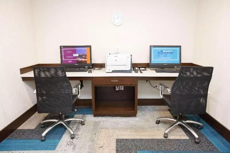 Отель Hampton Inn Toledo/oregon