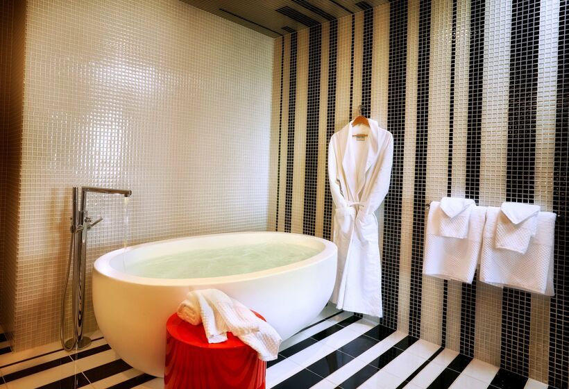 ホテル Hilton Cleveland Downtown