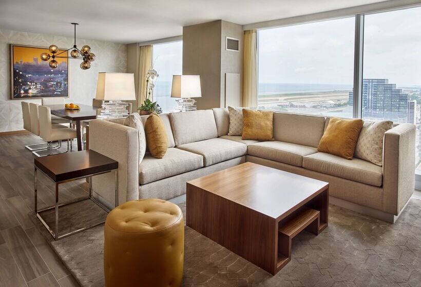 ホテル Hilton Cleveland Downtown