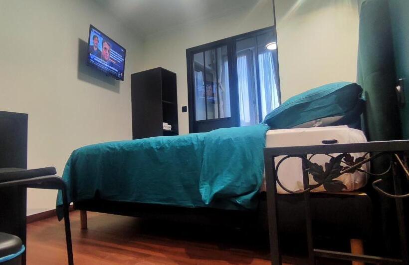 酒店 Hôtel Moderne