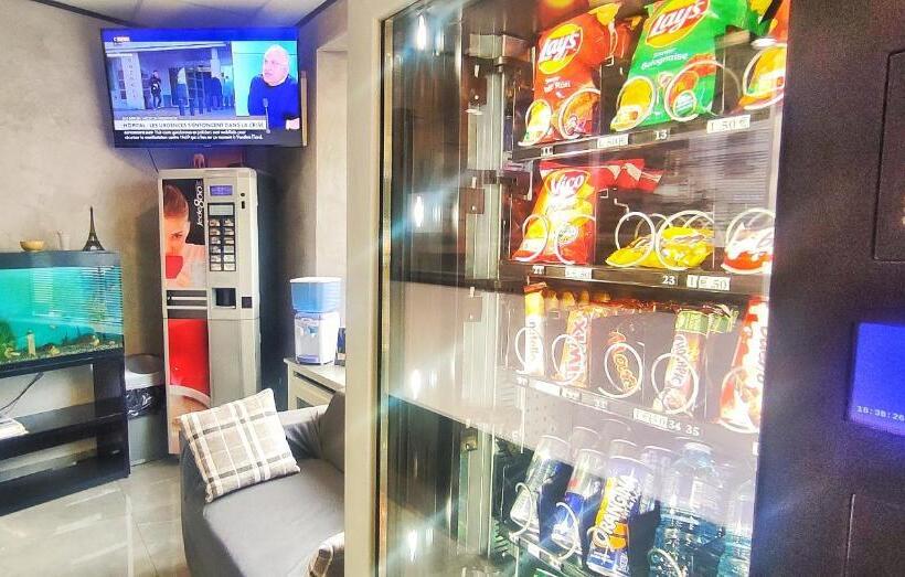 酒店 Hôtel Moderne