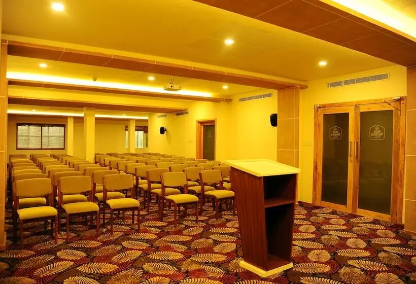 ホテル Indriya Wayanad