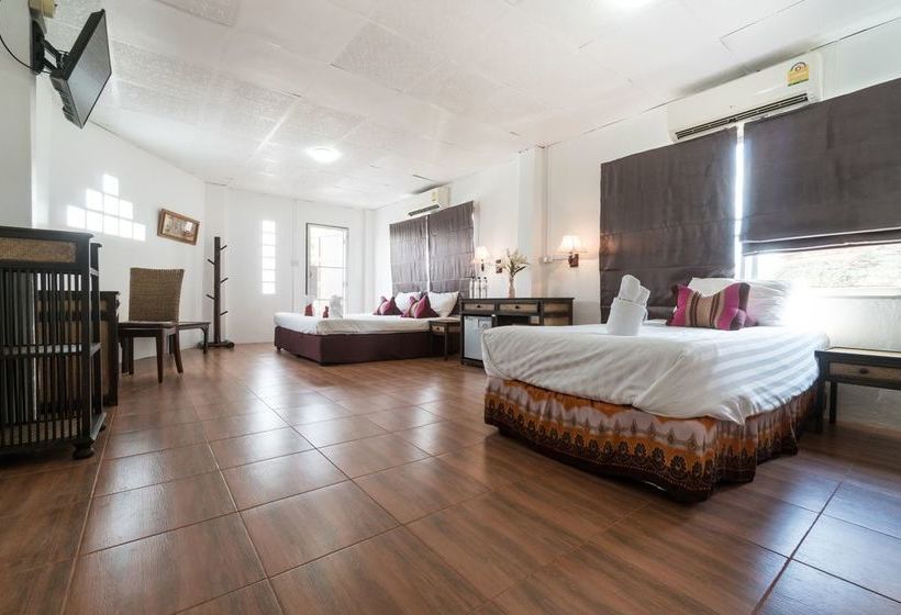 בית מלון כפרי Kamala's Guesthouse