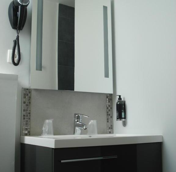 Отель Les Embruns