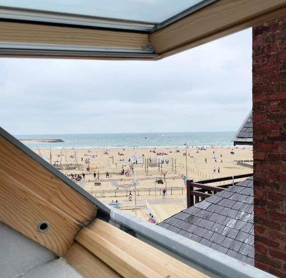 Отель Les Embruns