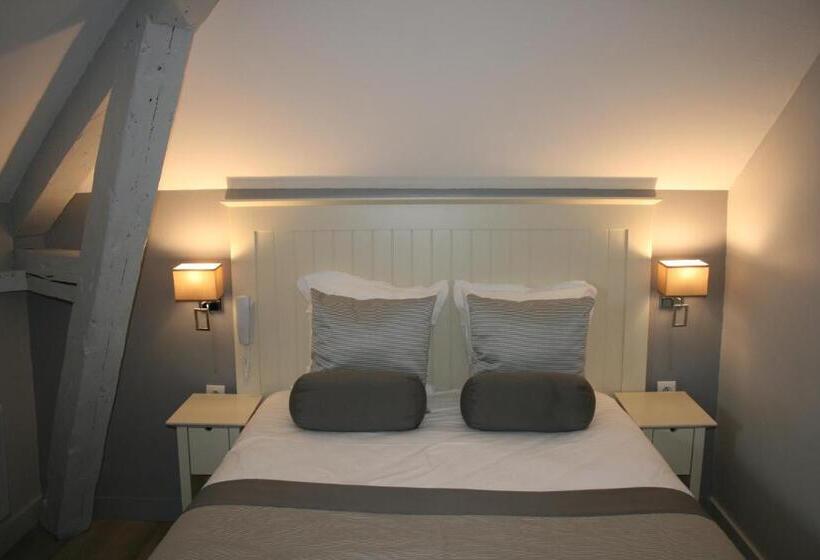 Отель Les Embruns