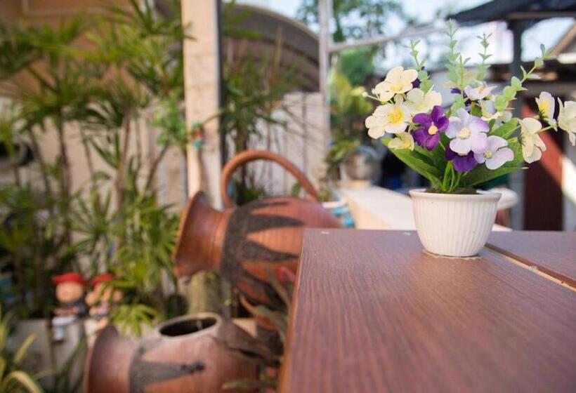 Hotel Lotus Suite Hua Hin