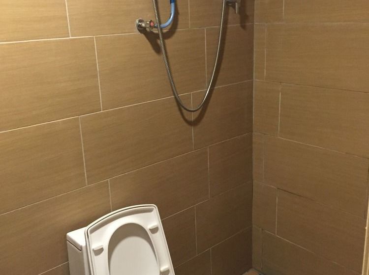 酒店 Mali-mali Beach Resort