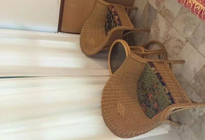 Hotel Mali-mali Beach Resort