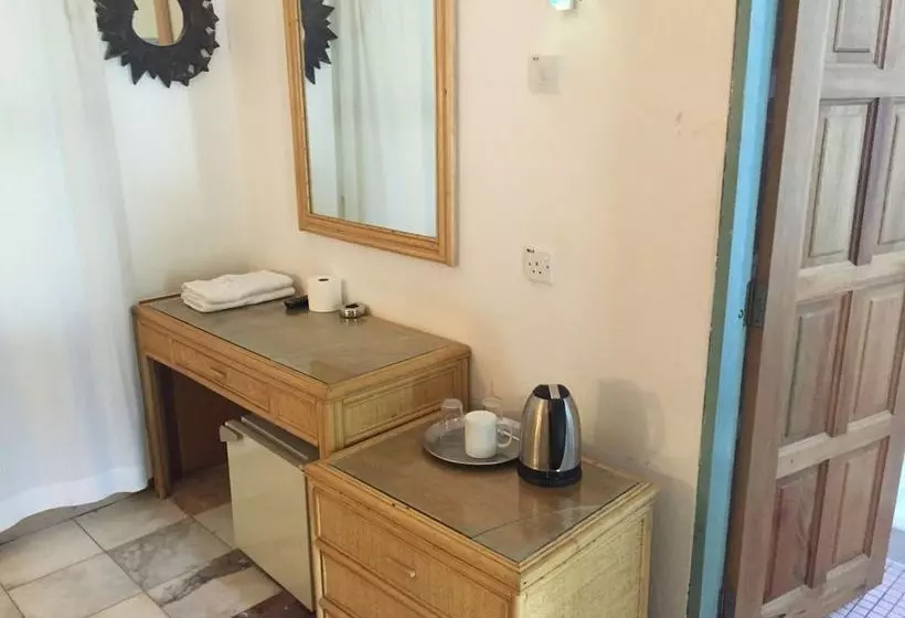 Hotel Mali-mali Beach Resort