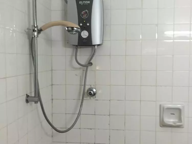 Hotel Mali-mali Beach Resort