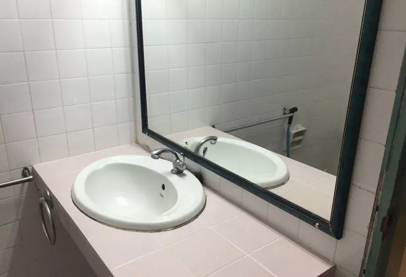 Hotel Mali-mali Beach Resort