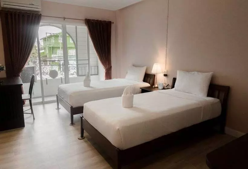 ホテル Morning Dew Lodge