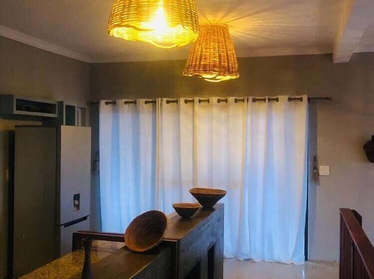 בית מלון כפרי Naara Ecolodge & Spa