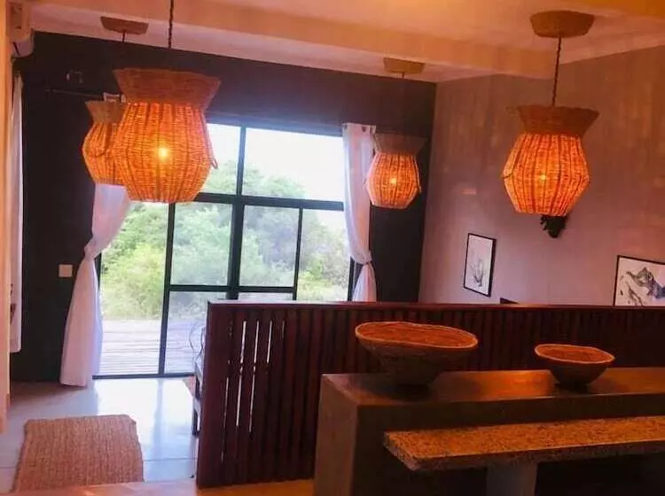 Hotel Naara Ecolodge & Spa